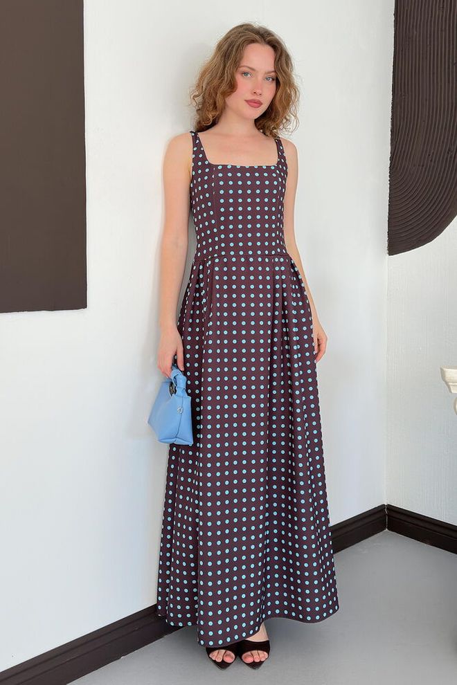 Square Neck Sleeveless Polka Dot Maxi Dress, High Waist A-Line Flowy Long Dress for Mature Women Over 50 Summer Casual Vacation Outfit